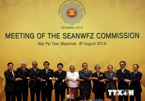 ASEAN boosts regional peace - ảnh 1